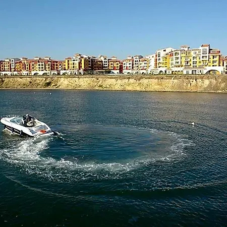 Апарт-отель Marina Cape Vacation Complex 4*
